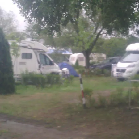 Topart Camping Camping Győr